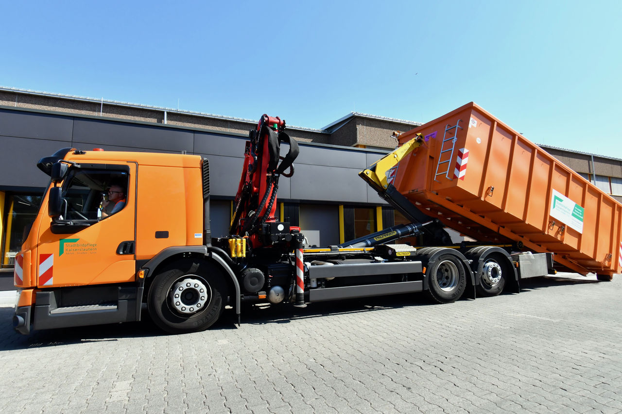 PALFINGER Hookloader and Loader crane