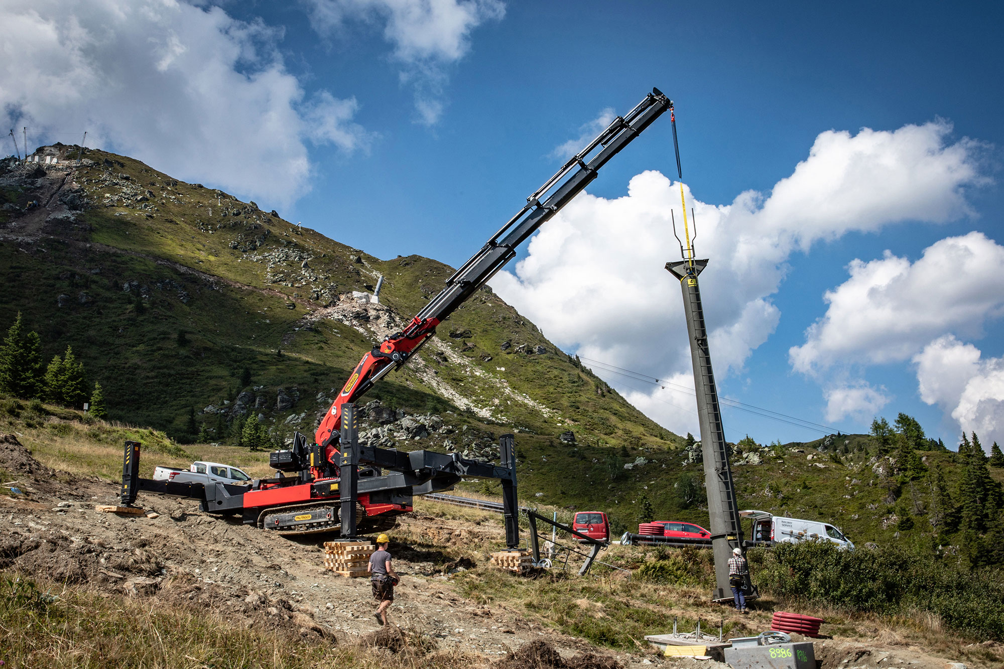 PALFINGER-crawler-crane-PCC-115002-Gastein-1.jpg