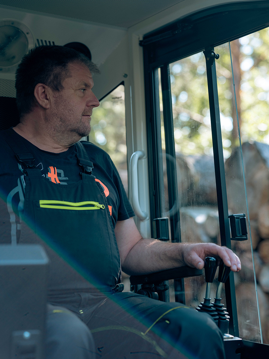 GENERATION3-TZ15-Comfort Cab_1.jpg