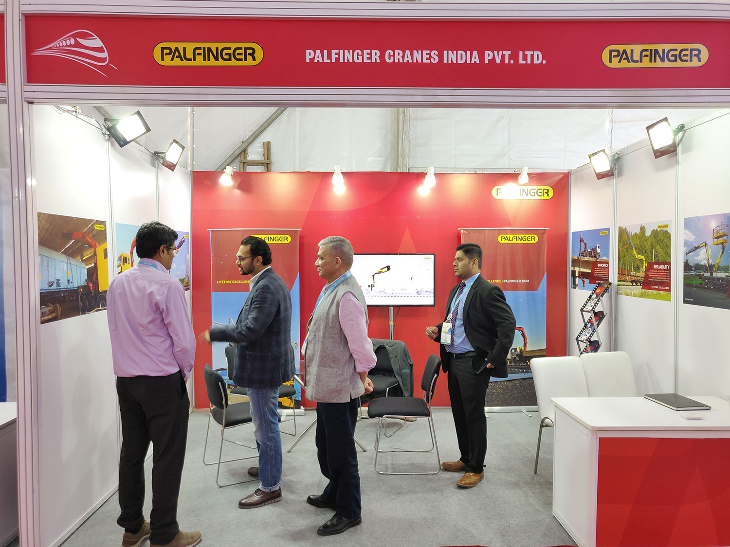 palfinger-india-iree-2019-1.jpg