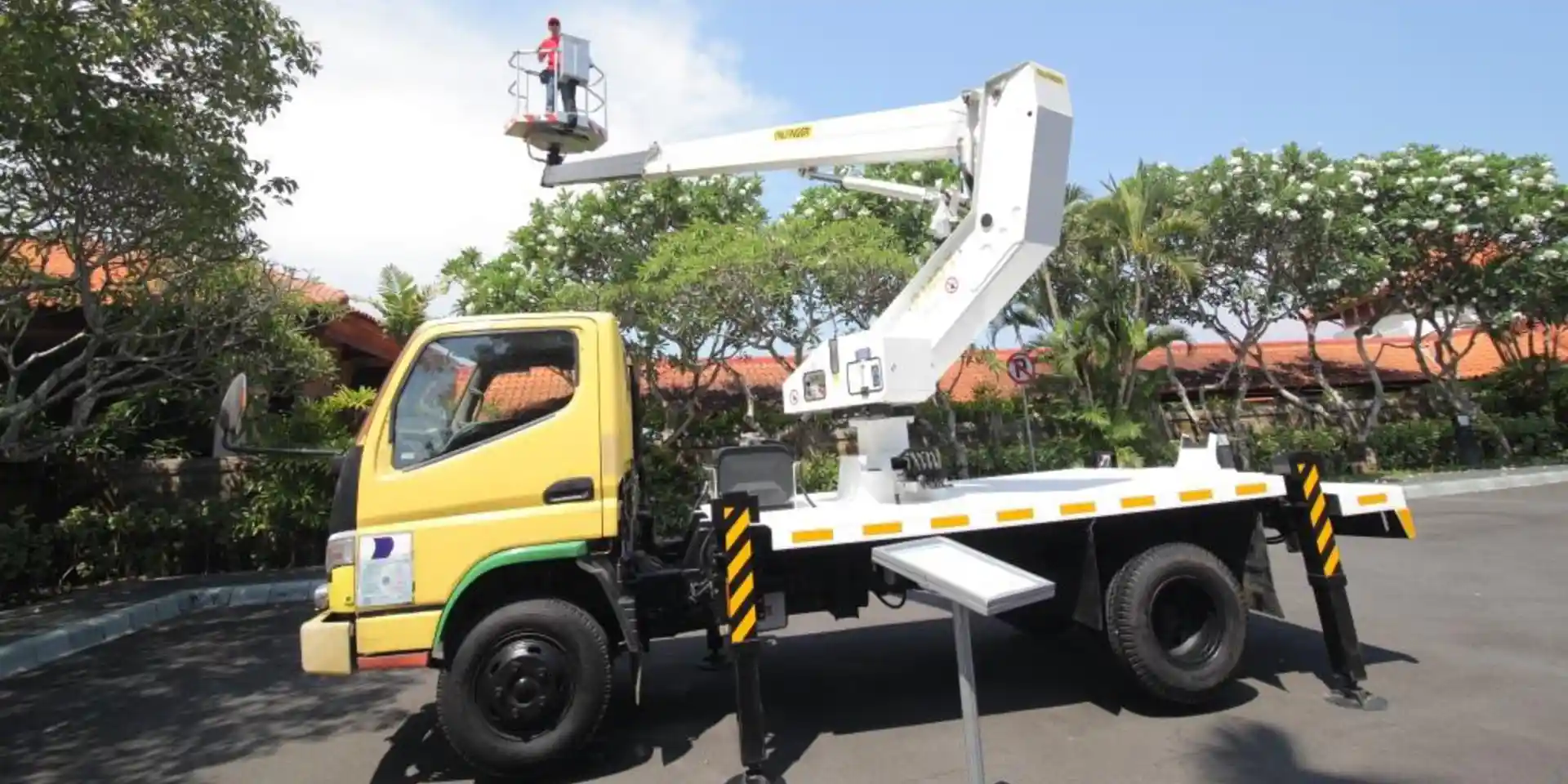 Plataformas aéreas y hidroelevadores: guía para tu obra