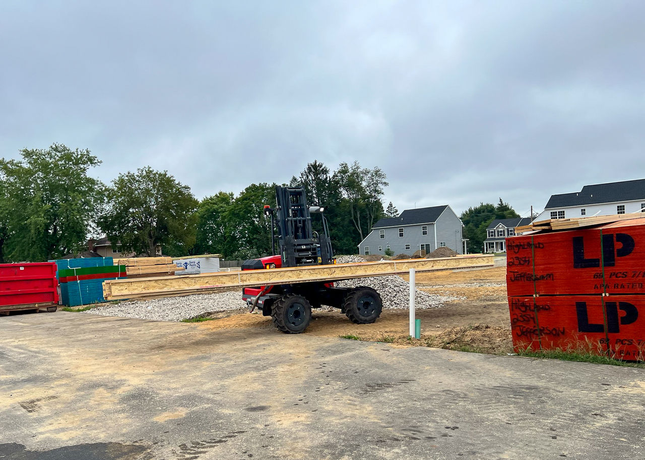 truck-mounted forklift