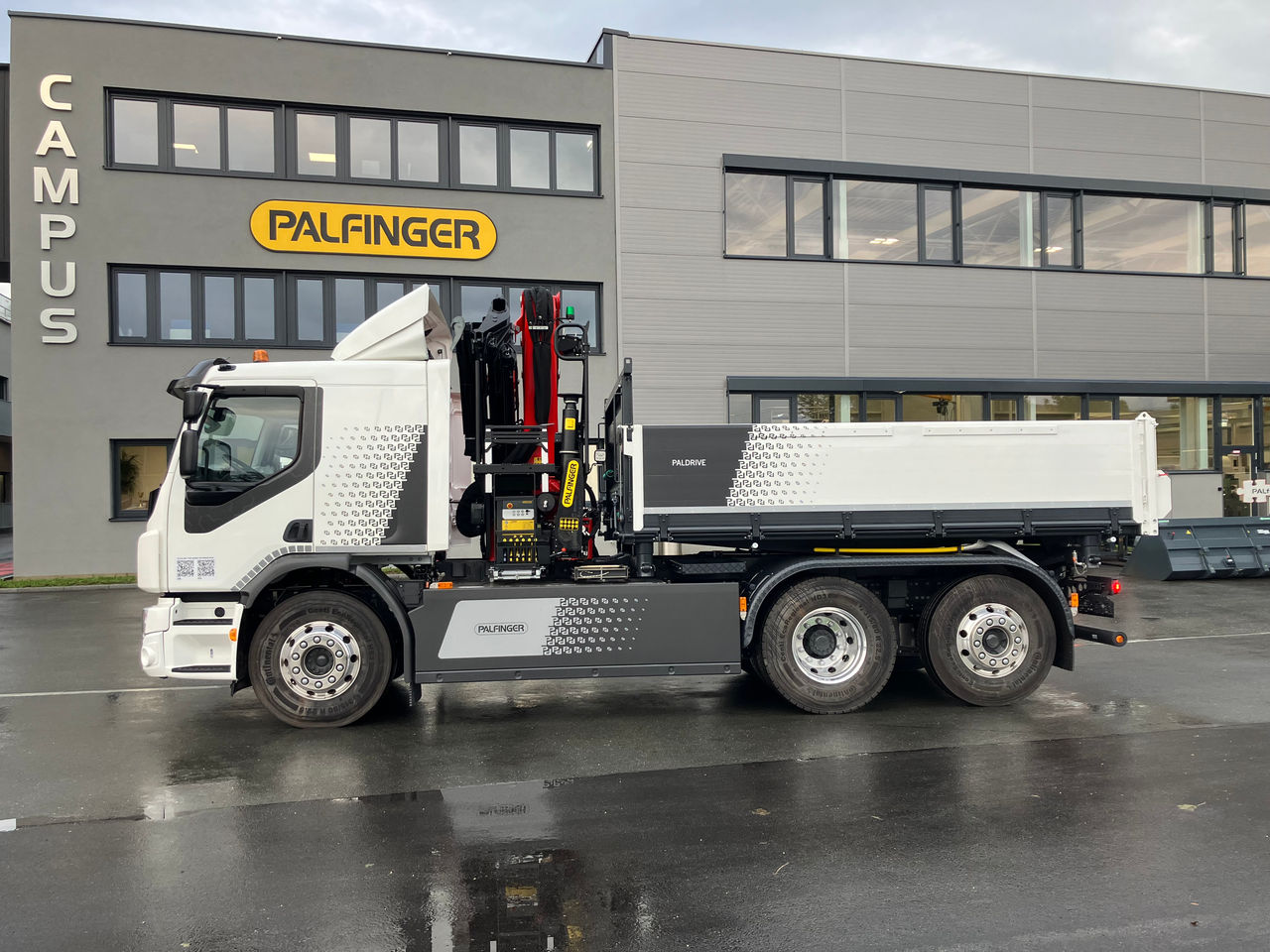 Factory installation crane tipper