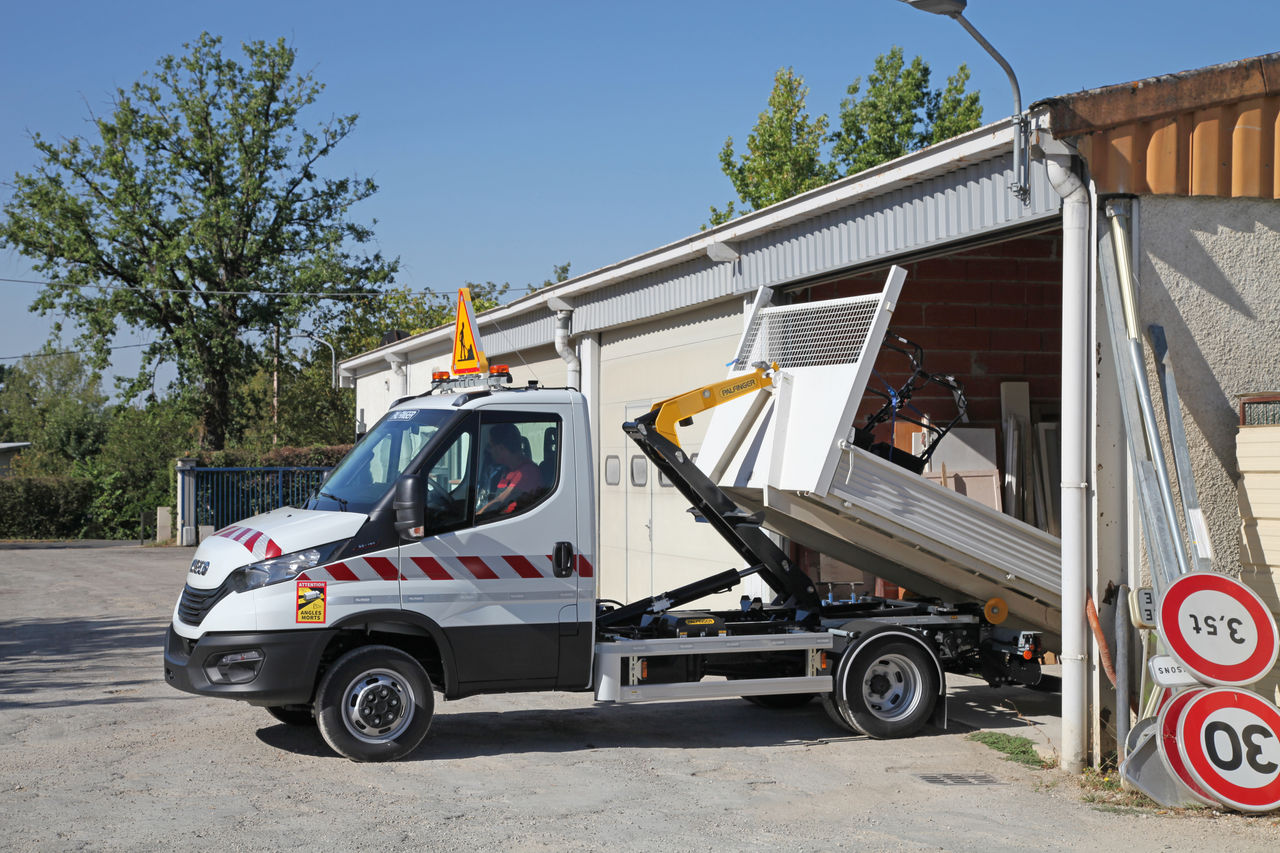 City hooklift at municipal service center